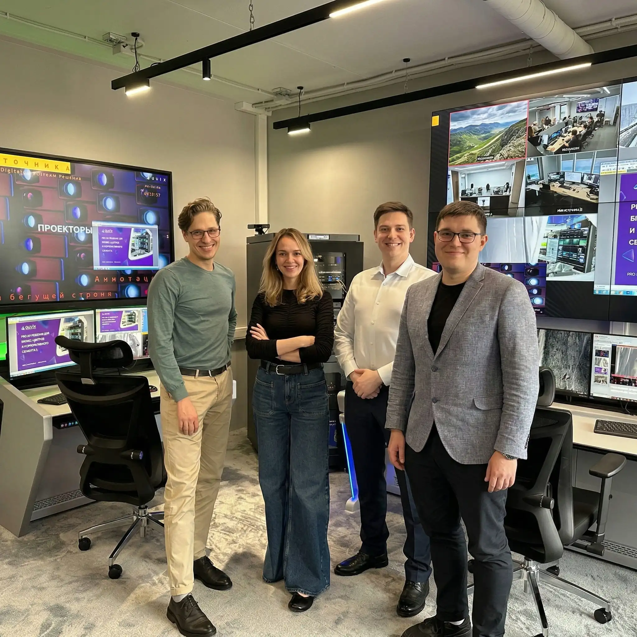 Обучение и тренинг в шоуруме AUVIX