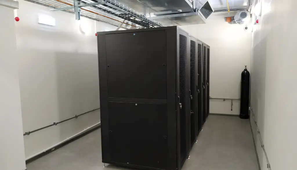 Серверная молочного комбината - вид в помещении